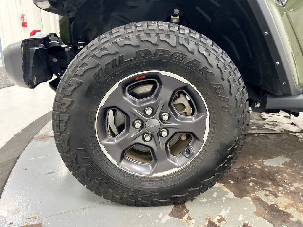 Used 2021 Jeep Gladiator Rubicon w/ Trailer Tow Package AWD/4WD image 26
