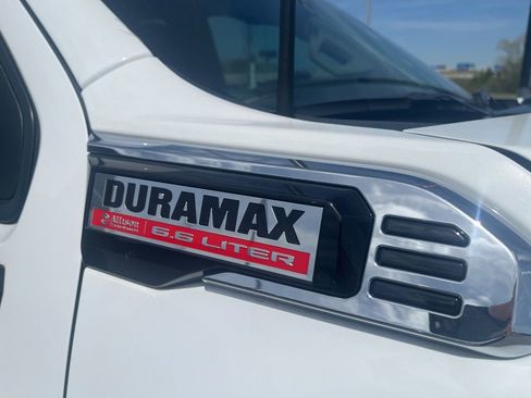 Used 2025 GMC Sierra 3500 Pro w/ 1SA Pro Safety Plus Package AWD/4WD image 18