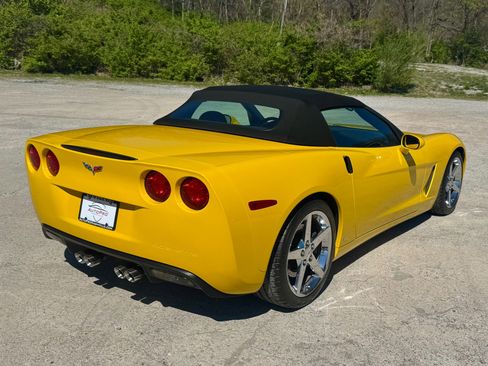 Used 2007 Chevrolet Corvette Convertible w/ Preferred Equipment Group image 14