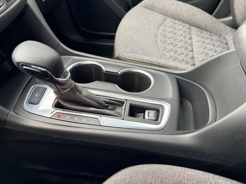 Used 2022 Chevrolet Equinox LT image 27