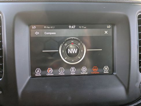 Used 2020 Jeep Compass Sport image 24