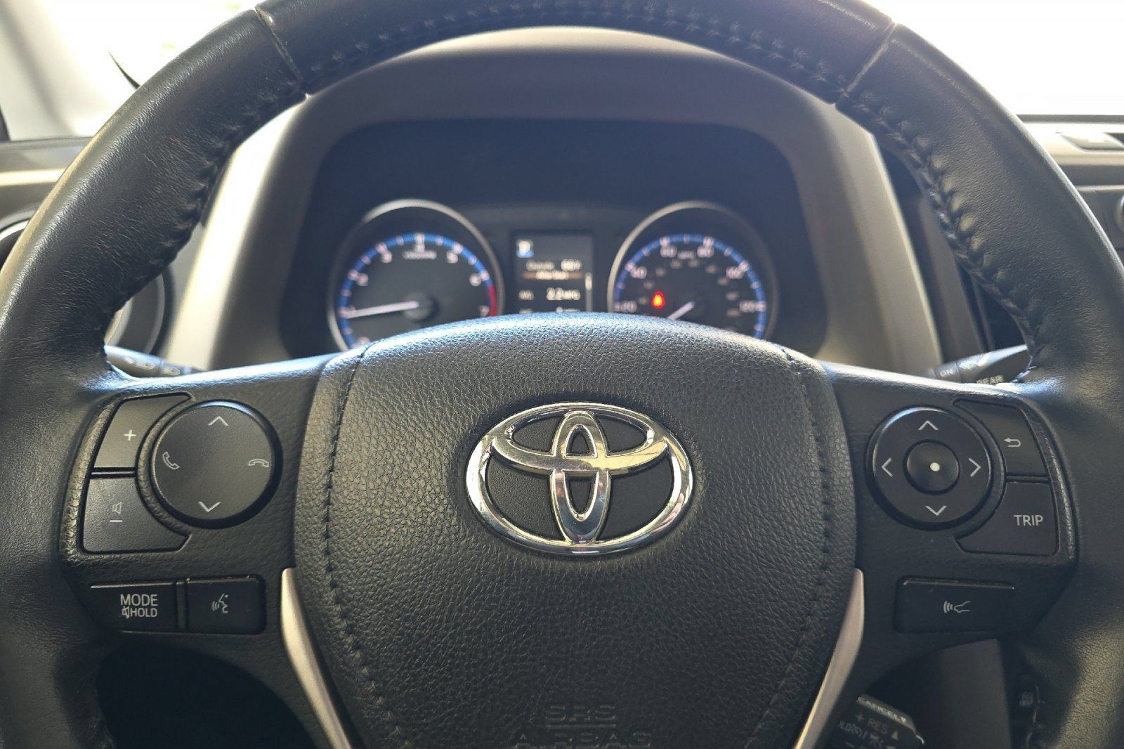 Used 2017 Toyota RAV4 XLE AWD/4WD image 20