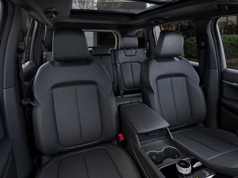 New 2026 Jeep Grand Cherokee Limited AWD/4WD image 16