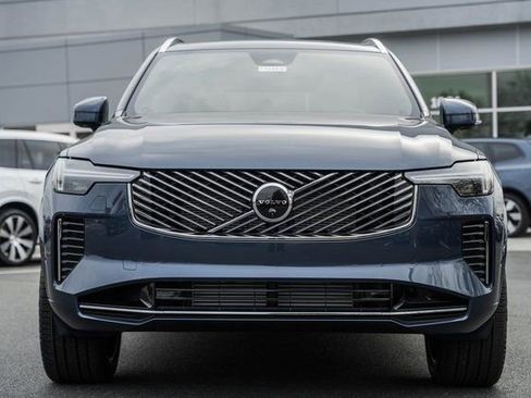 New 2026 Volvo XC90 T8 Plus w/ Protection Package Premier image 2