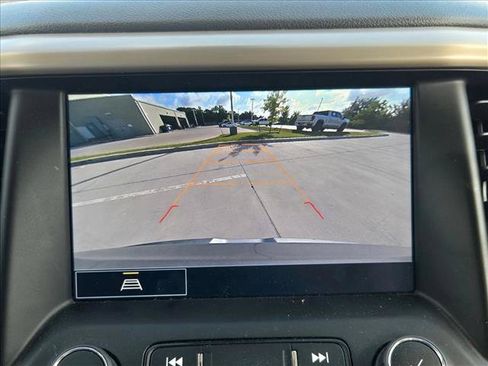 Used 2023 GMC Acadia Denali FWD image 11