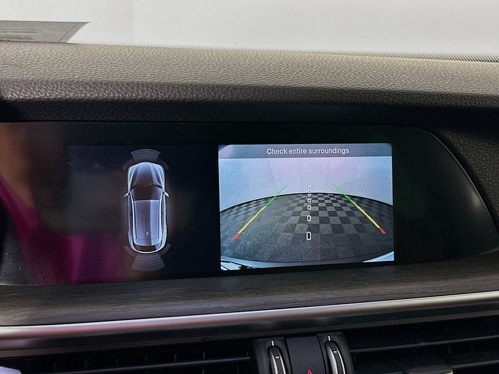 Used 2023 Alfa Romeo Stelvio Ti AWD/4WD image 19