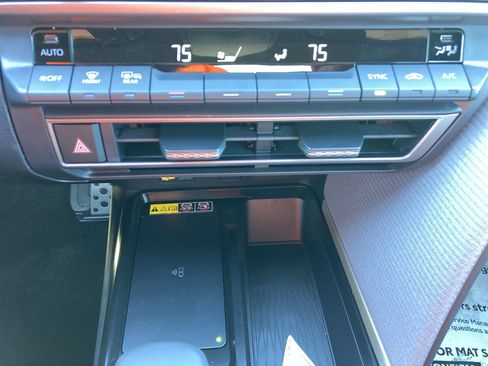 Certified 2026 Toyota Camry SE image 17