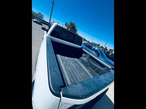 Used 2021 Nissan Titan PRO-4X w/ Pro-4x Convenience Package AWD/4WD image 5