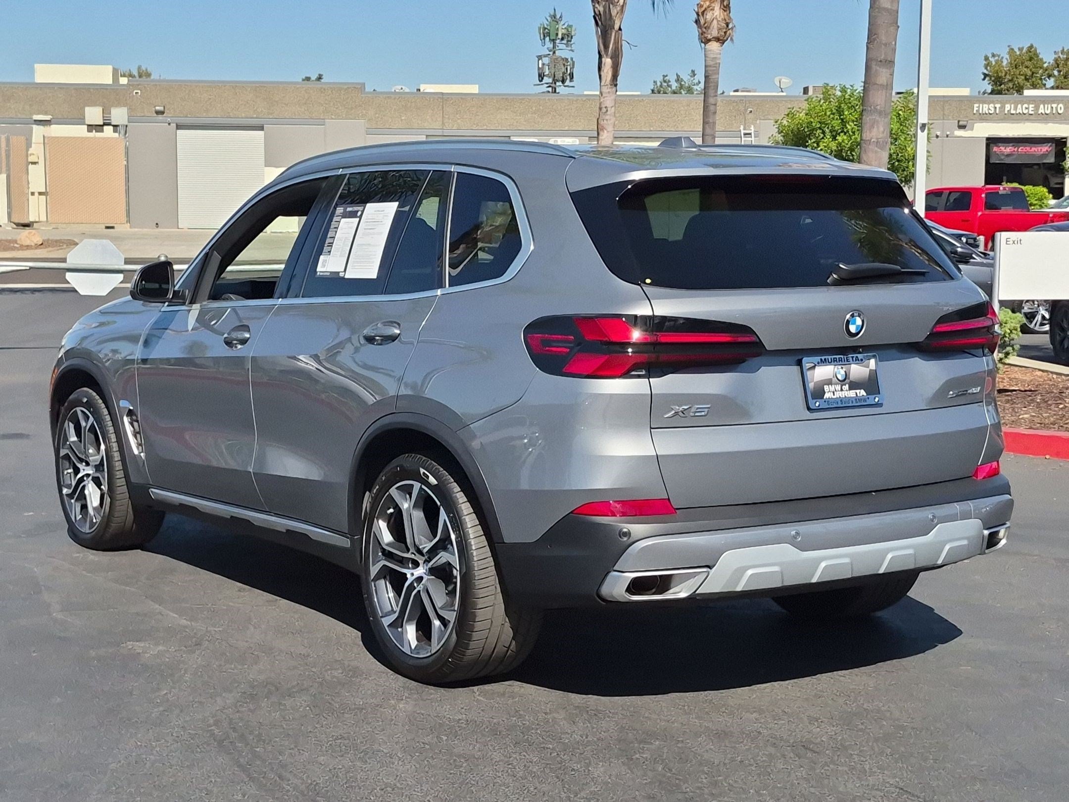 Certified 2026 BMW X5 sDrive40i w/ Climate Comfort Package RWD image 8