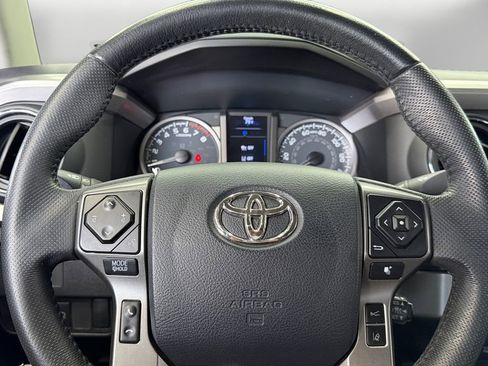 Used 2020 Toyota Tacoma SR5 image 18