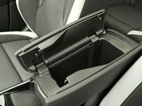 New 2025 Buick Envision Sport Touring image 32