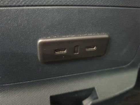 Used 2025 Ford Maverick XL image 16