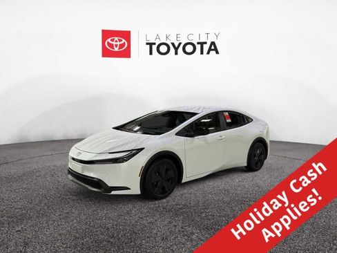 New 2026 Toyota Prius LE image 1