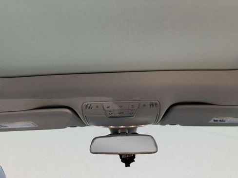 Used 2015 Mercedes-Benz C 300 C 300 4MATIC AWD 4dr Sedan image 21