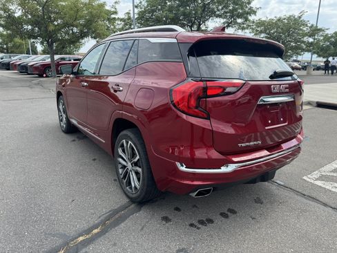 Used 2019 GMC Terrain Denali w/ Driver Alert Package II AWD/4WD image 8