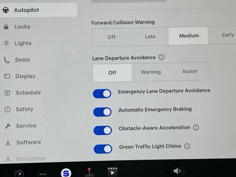 Used 2023 Tesla Model 3 Long Range AWD/4WD image 17
