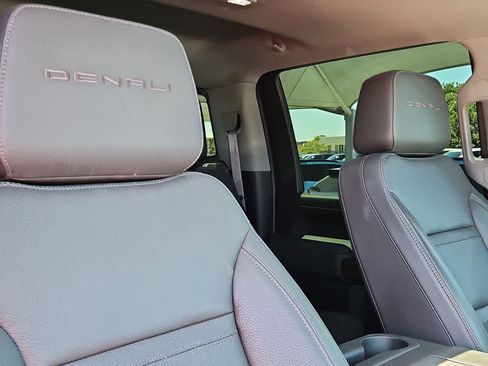 Used 2022 GMC Sierra 3500 Denali AWD/4WD image 18