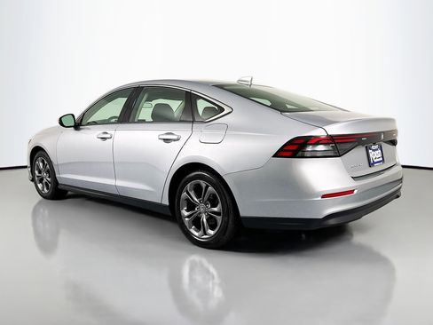 Certified 2023 Honda Accord EX image 7