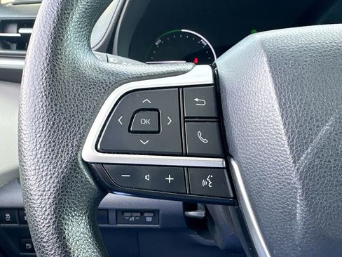 Used 2021 Toyota Sienna LE w/ LE Plus Package image 21