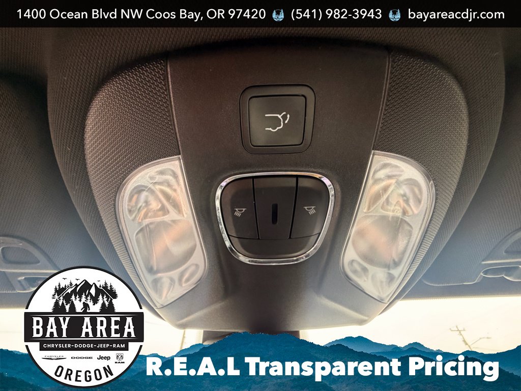 Used 2024 Jeep Compass Trailhawk w/ Trailhawk Elite Group AWD/4WD image 23