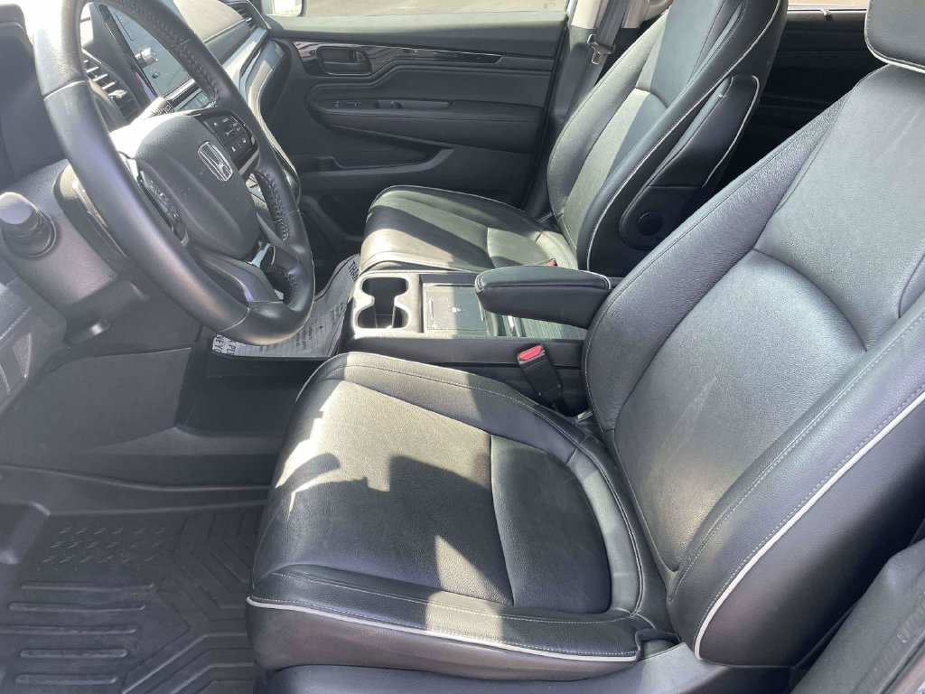 Used 2025 Honda Odyssey Touring image 13