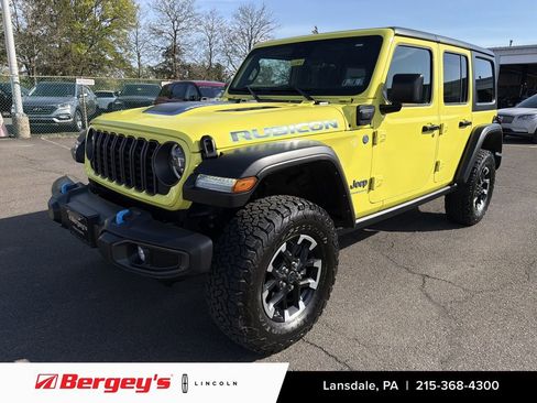 Used 2024 Jeep Wrangler Unlimited Rubicon 4xe w/ Convenience Group AWD/4WD image 1