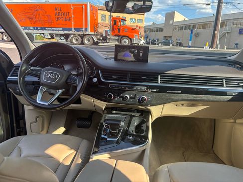 Used 2019 Audi Q7 3.0T Premium image 13