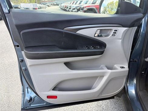 Used 2021 Honda Pilot EX-L image 11