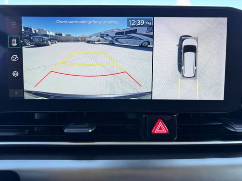 Used 2025 Kia Carnival SX Prestige image 42