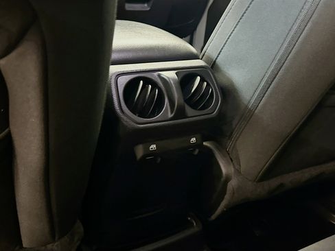 Used 2023 Jeep Wrangler Unlimited w/ Cold Weather Group AWD/4WD image 27