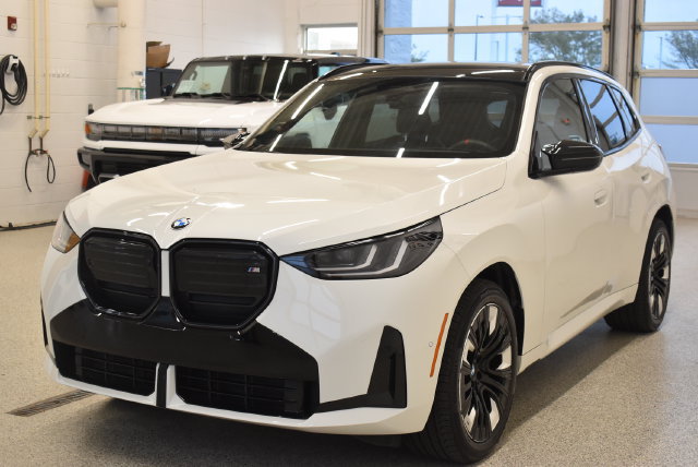 Used 2025 BMW X3 M50 w/ Premium Package AWD/4WD image 9