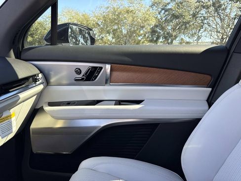 New 2026 Cadillac Vistiq Luxury image 23