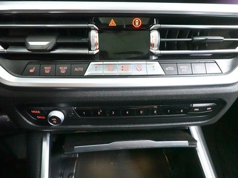 Used 2020 BMW 330i xDrive Sedan w/ Premium Package image 16