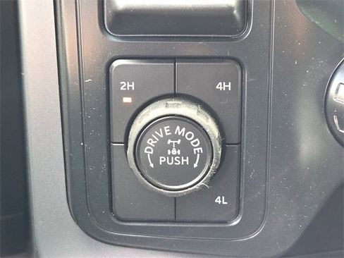 Used 2025 Ford F150 XLT w/ Equipment Group 302A MID image 25