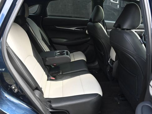 Used 2024 INFINITI QX55 Sensory w/ Lighting Package image 16