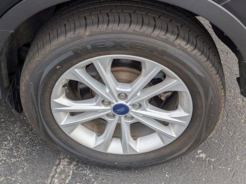 Used 2017 Ford Escape S image 21