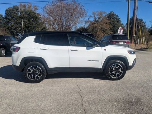 New 2026 Jeep Compass Trailhawk image 2