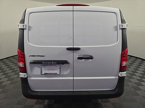 Used 2023 Mercedes-Benz Metris Cargo image 6