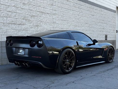 Used 2006 Chevrolet Corvette Coupe w/ Performance Package image 3