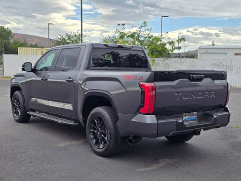 Used 2025 Toyota Tundra Platinum AWD/4WD image 4