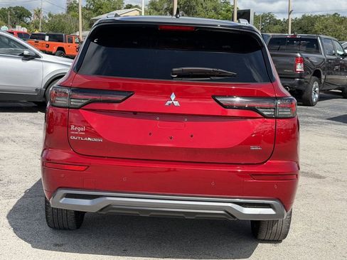 Used 2025 Mitsubishi Outlander SEL FWD image 6