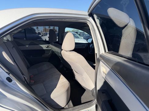 Used 2015 Toyota Corolla LE image 20