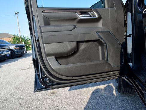 Used 2026 GMC Sierra 1500 SLT AWD/4WD image 18