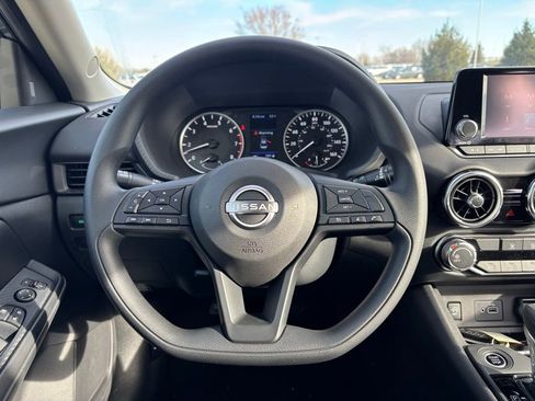 Used 2025 Nissan Sentra S image 11