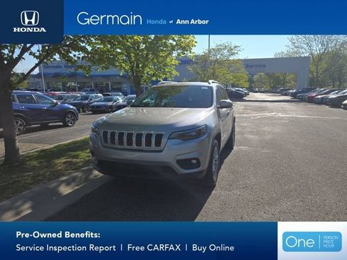 Used 2020 Jeep Cherokee Latitude Lux w/ Trailer Tow Group AWD/4WD image 2