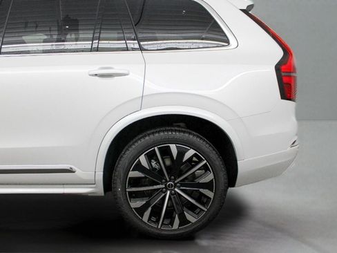 New 2026 Volvo XC90 B5 Core w/ Protection Package Premier AWD/4WD image 32