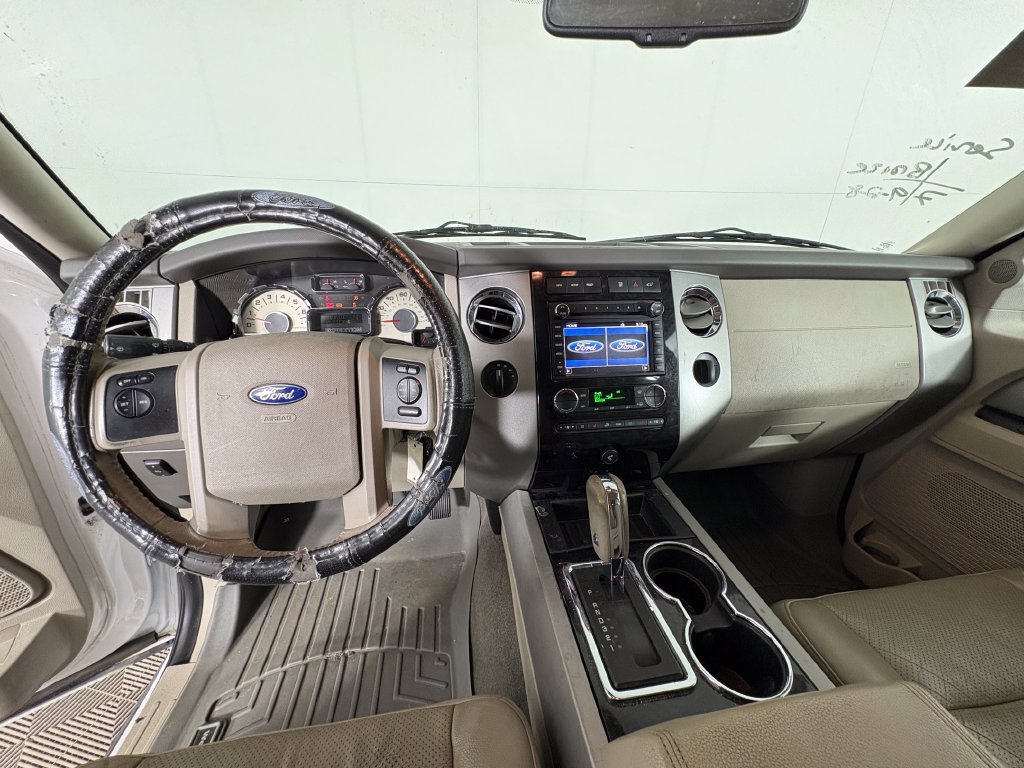 Used 2013 Ford Expedition Limited AWD/4WD image 8
