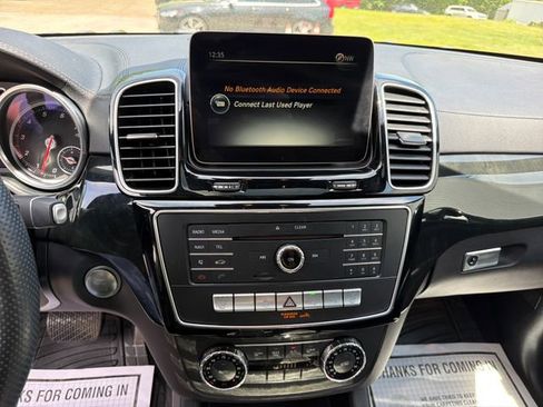 Used 2017 Mercedes-Benz GLS 450 4MATIC image 19