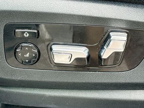 Used 2025 BMW X5 xDrive40i AWD/4WD image 29