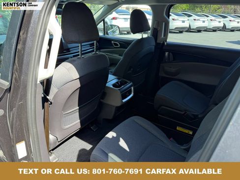 Used 2026 Kia Carnival LX FWD image 31